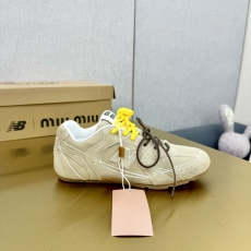 Miu Miu Casual Shoes